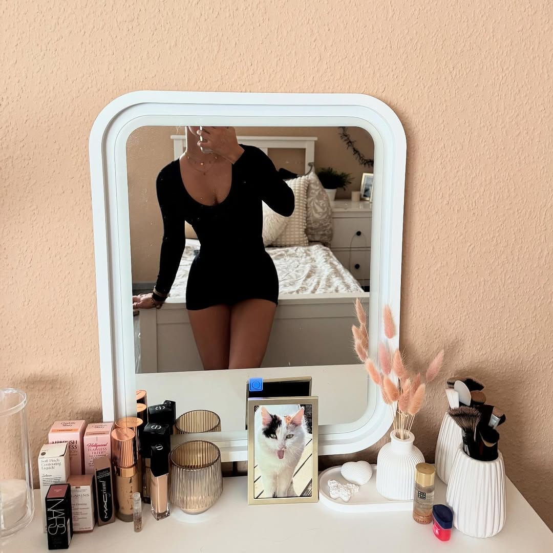 Post 1 by Sophie✨🤍 on Instagram (image)