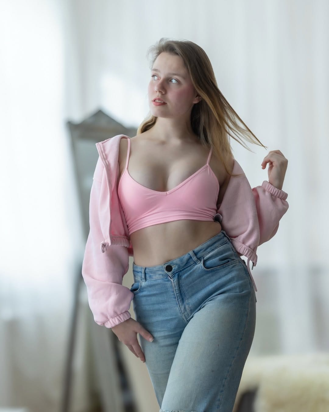 Post 5 by FASHION / LIFESTYLE / TREND on Instagram (carousel)