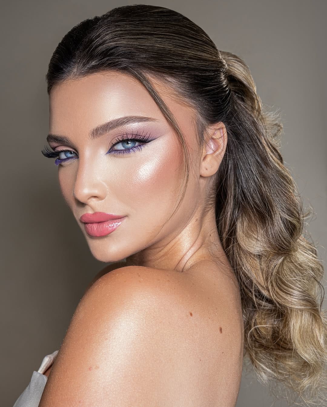 Post 6 by Makeupbymervat on Instagram (image)