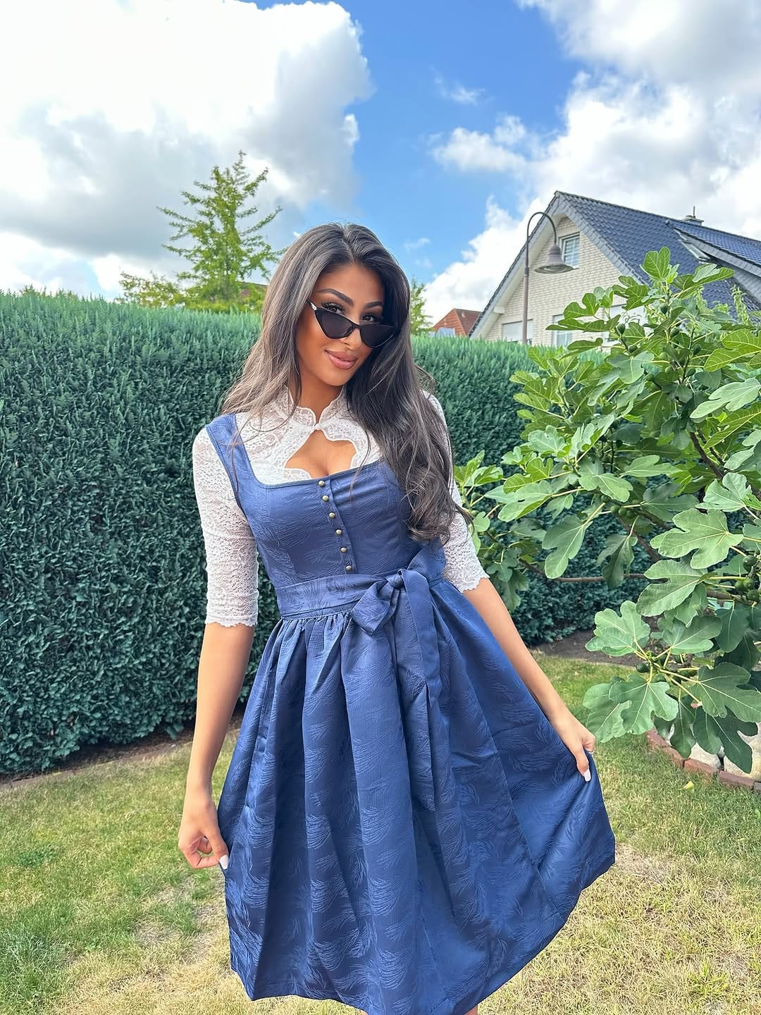 Post 8 by 𝐄 𝐃 𝐄 𝐒 𝐒 𝐀 on Instagram (carousel)