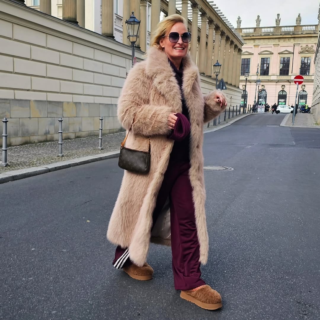 Post 10 by Pia Bogatz  Fashion und Style on Instagram (carousel)