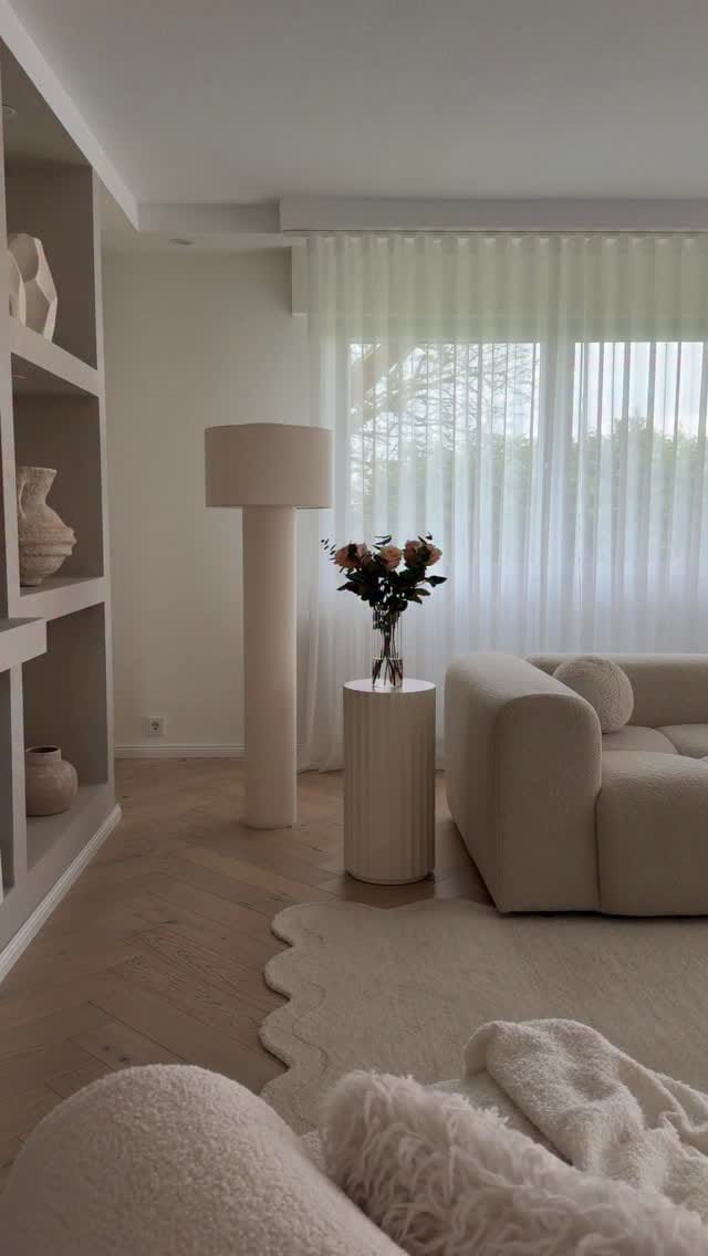 Post 1 by Nevin Yekdar on Instagram (video)