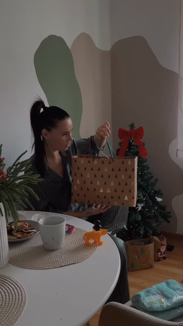 Post 4 by Maryna Obraztsova on Instagram (video)