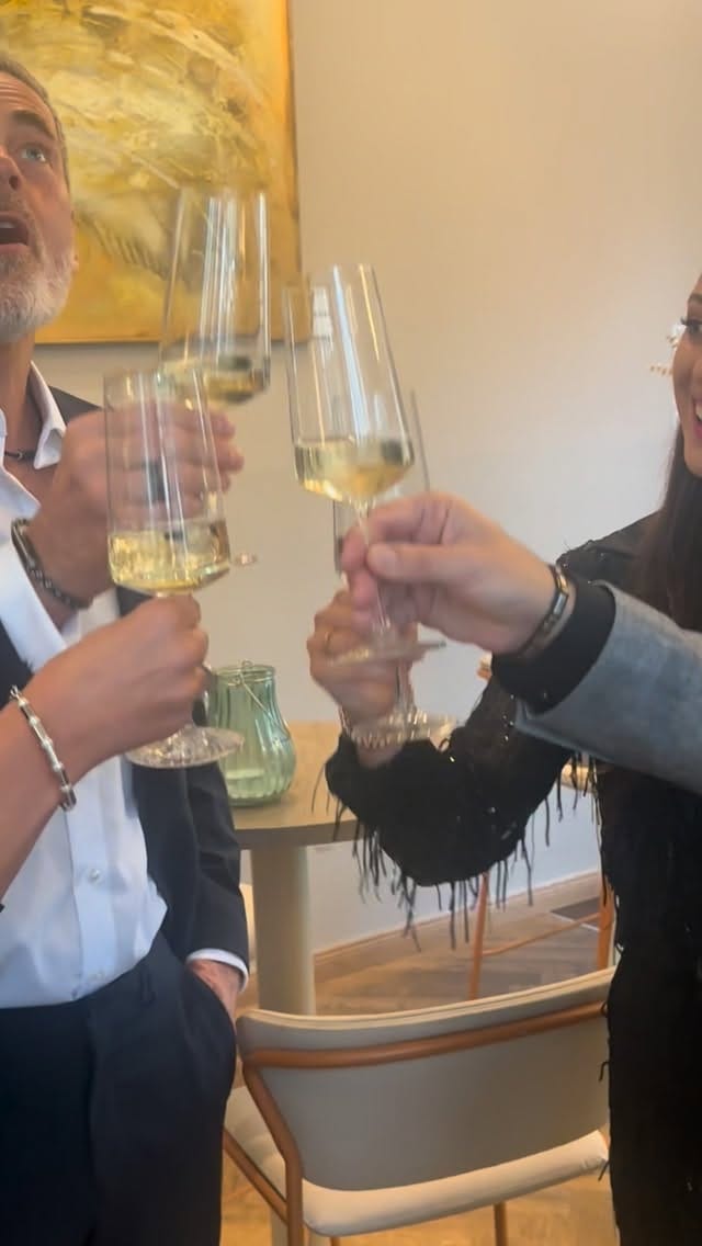 Post 6 by MONOMANIA JEWELRY on Instagram (video)