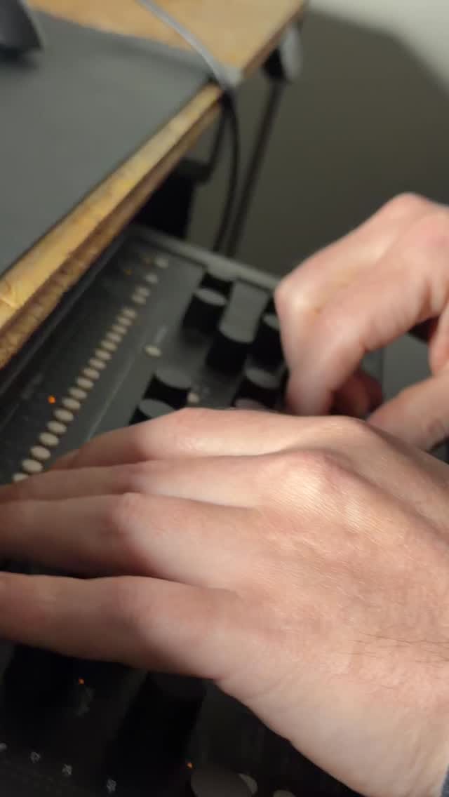 Post 6 by ＨＥＥＲＨＯＲＳＴ on Instagram (video)