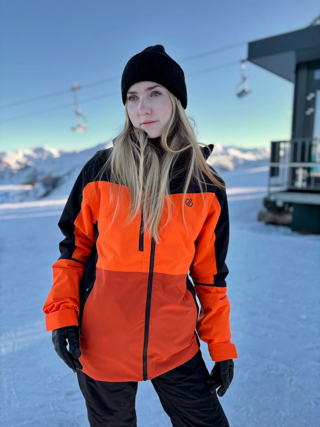 Post 6 by 𝒜𝓃𝓉𝑜𝓃𝒾𝒶 & 𝒢𝒾𝓃𝑔𝑒𝓇 on Instagram (carousel)