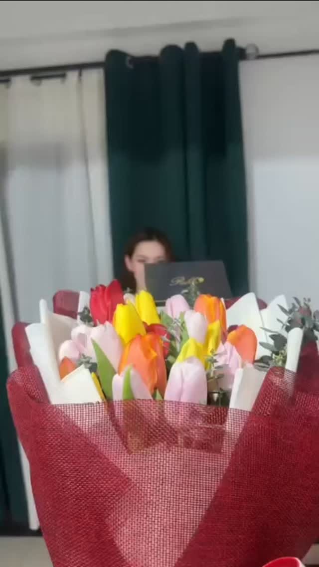 Post 2 by Pablo Flowers on Instagram (video)