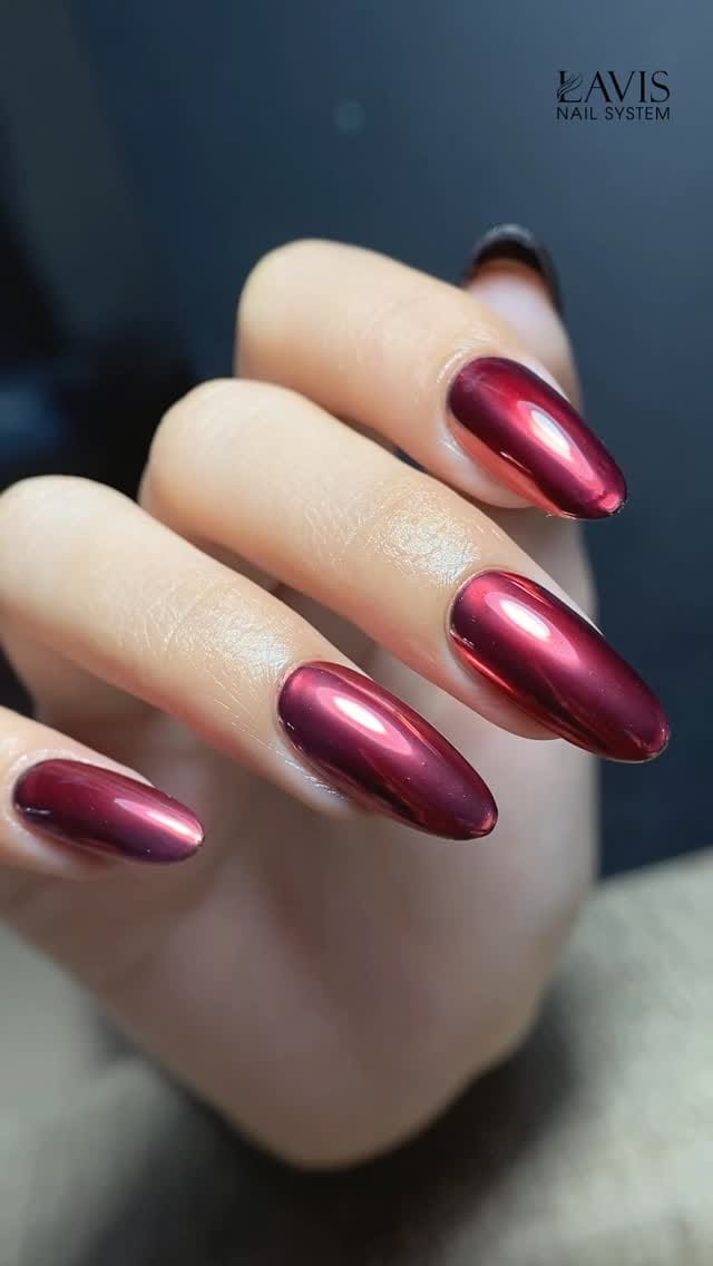 Post 3 by Lavis Nail System (All products for nail beauty) on Instagram (video)