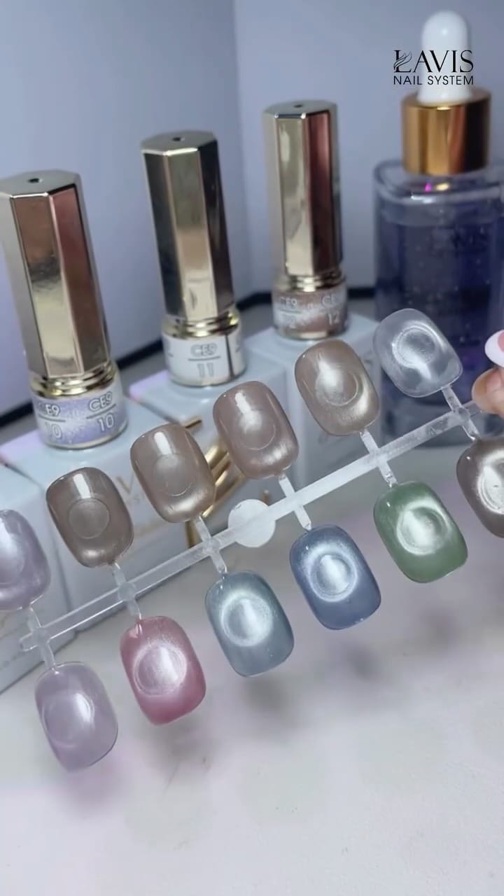 Post 1 by Lavis Nail System (All products for nail beauty) on Instagram (video)