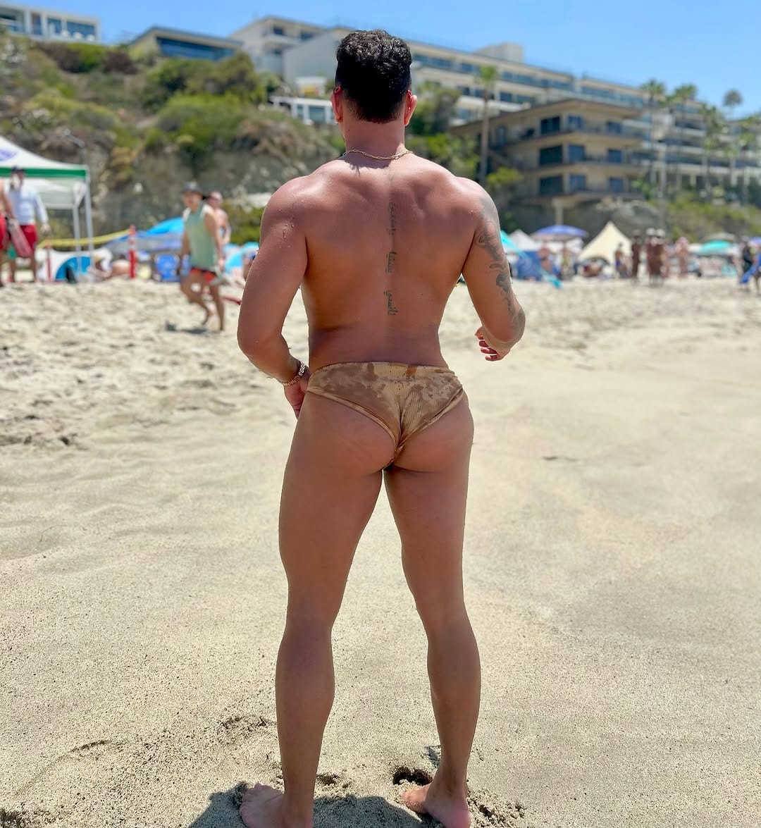 Post 10 by Camilo Milan on Instagram (image)