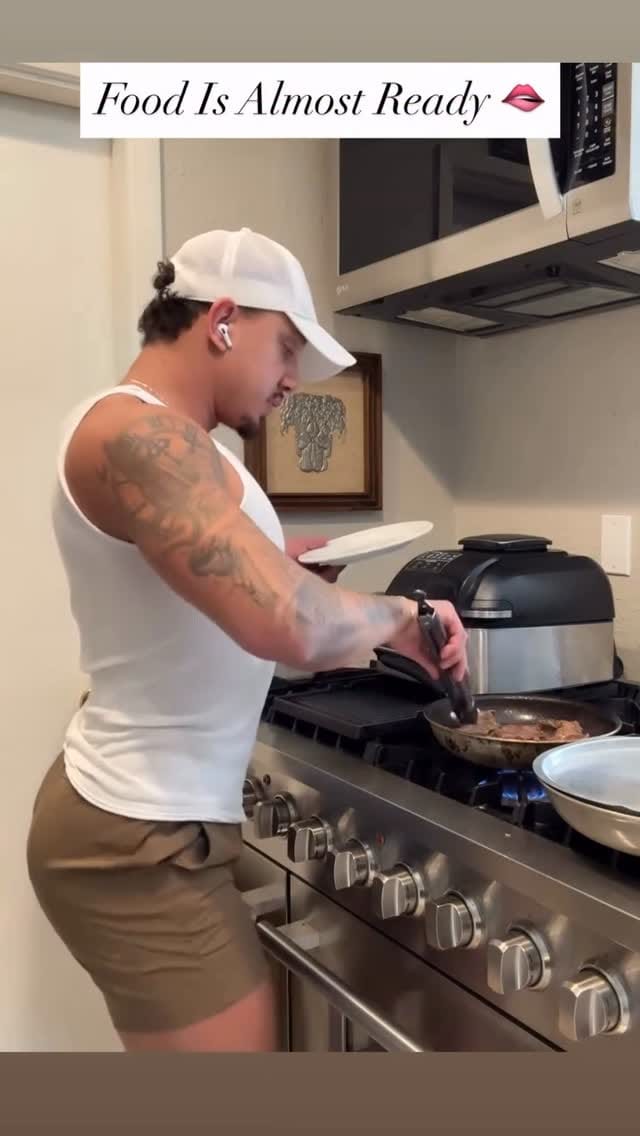 Post 7 by Camilo Milan on Instagram (video)