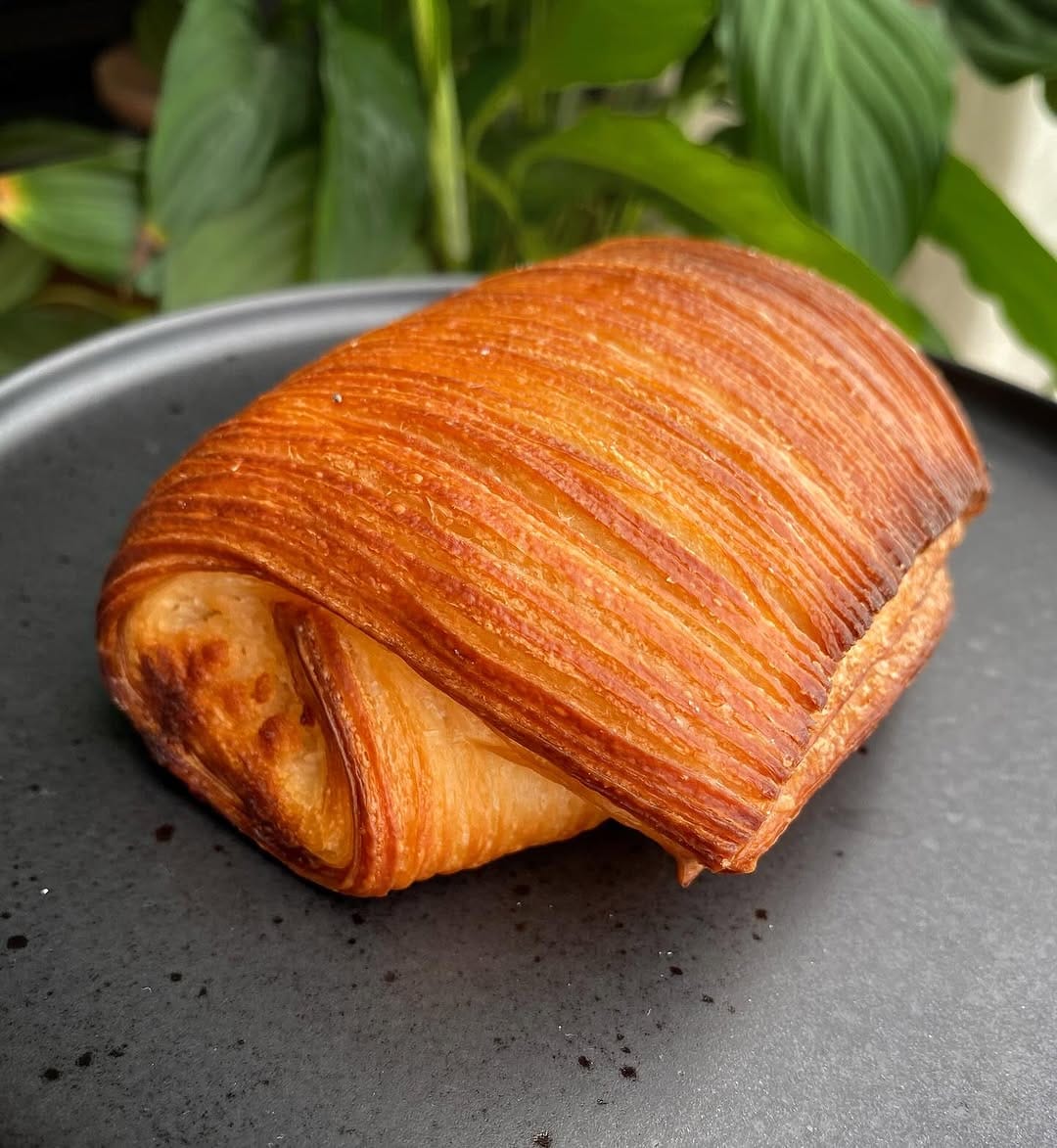 Post 7 by VEGAN GUIDE BERLIN on Instagram (carousel)