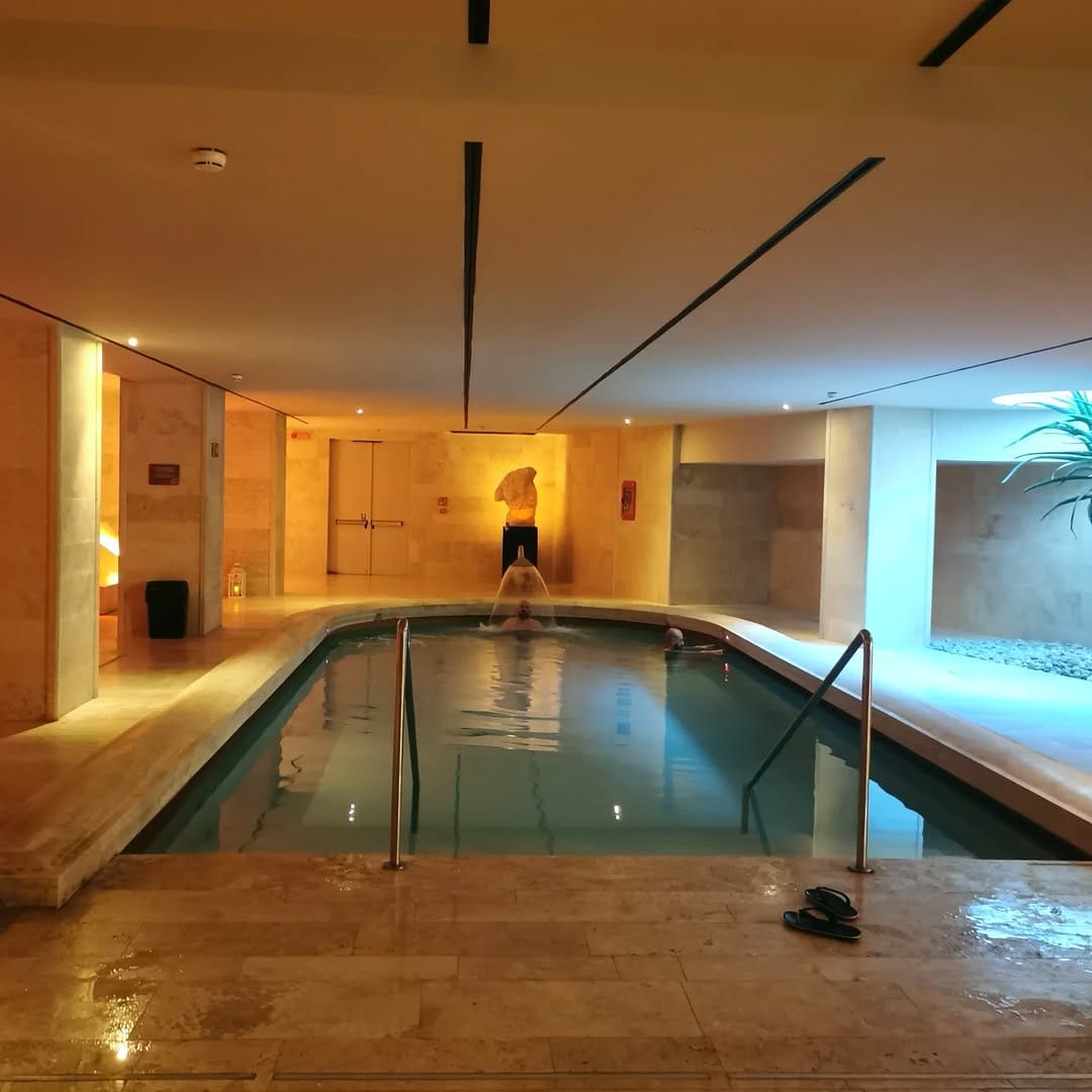 Post 4 by Katia Sabato | Beauty & Wellness Writer on Instagram (carousel)