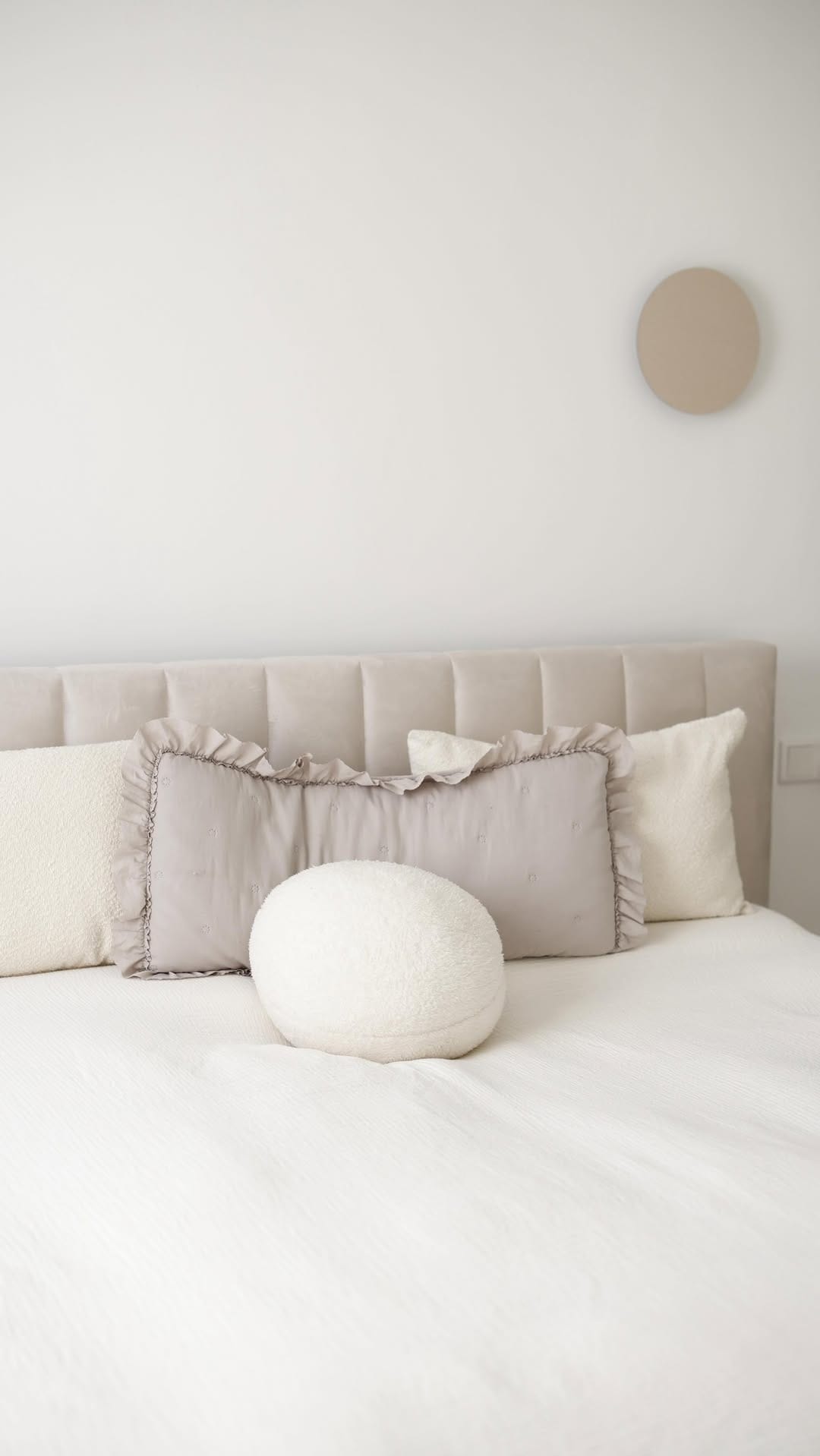 Post 3 by Erva Photography - Interior on Instagram (video)