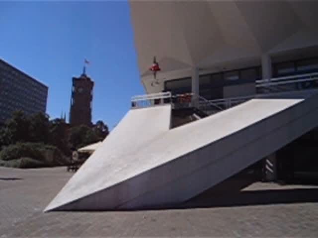 Post 9 by Timo Pritzel on Instagram (video)