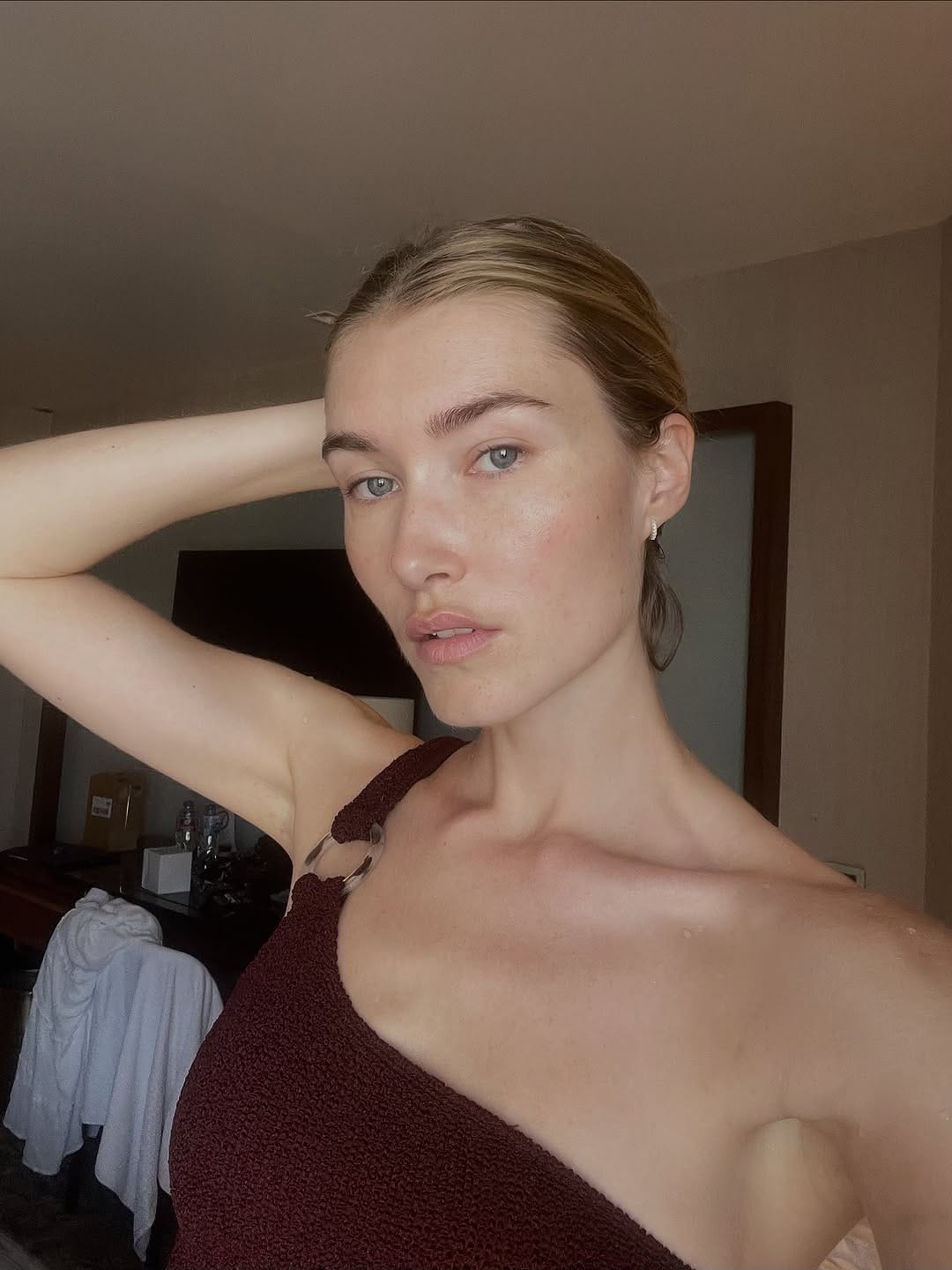 Post 7 by Océane 🦋 on Instagram (carousel)