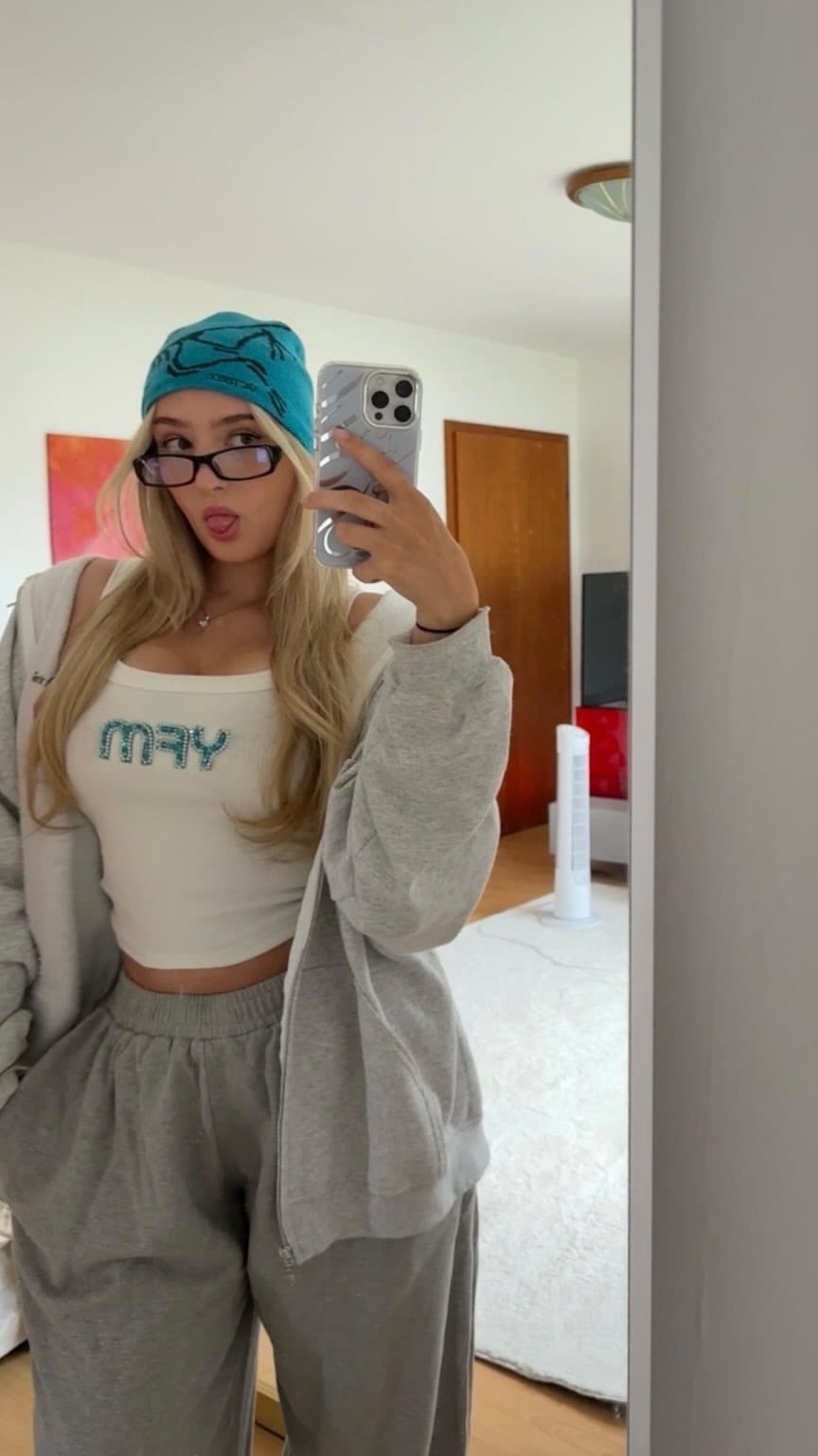 Post 4 by PAULA LEONIE on Instagram (video)