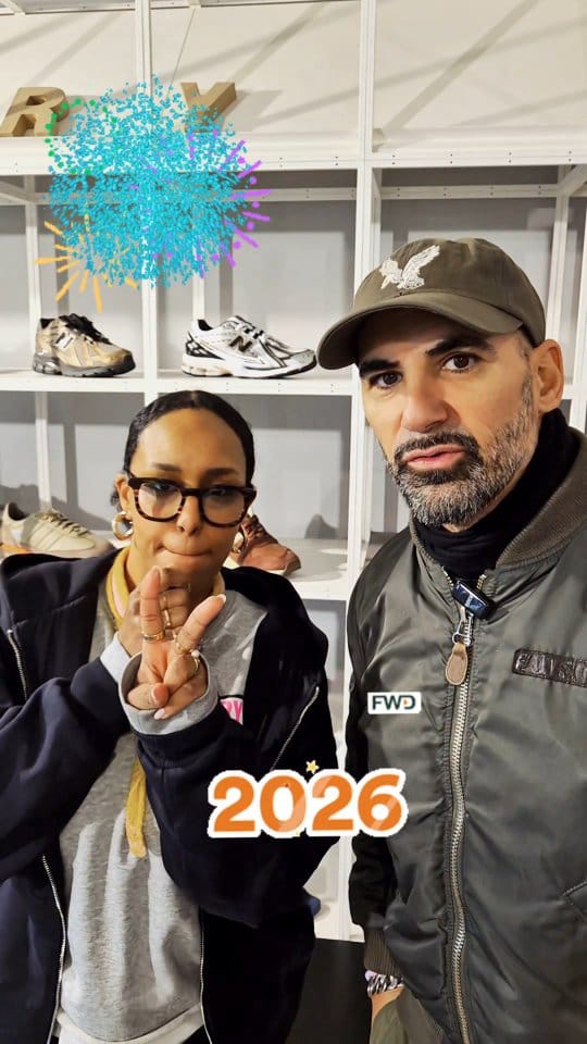 Post 9 by glOry hOle sneaker shOp on Instagram (video)