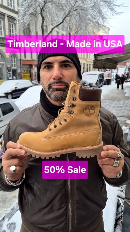 Post 7 by glOry hOle sneaker shOp on Instagram (video)