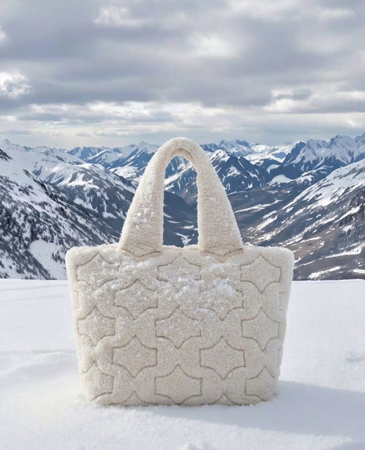 Post 5 by ANY DI Luxury Accessories on Instagram (image)