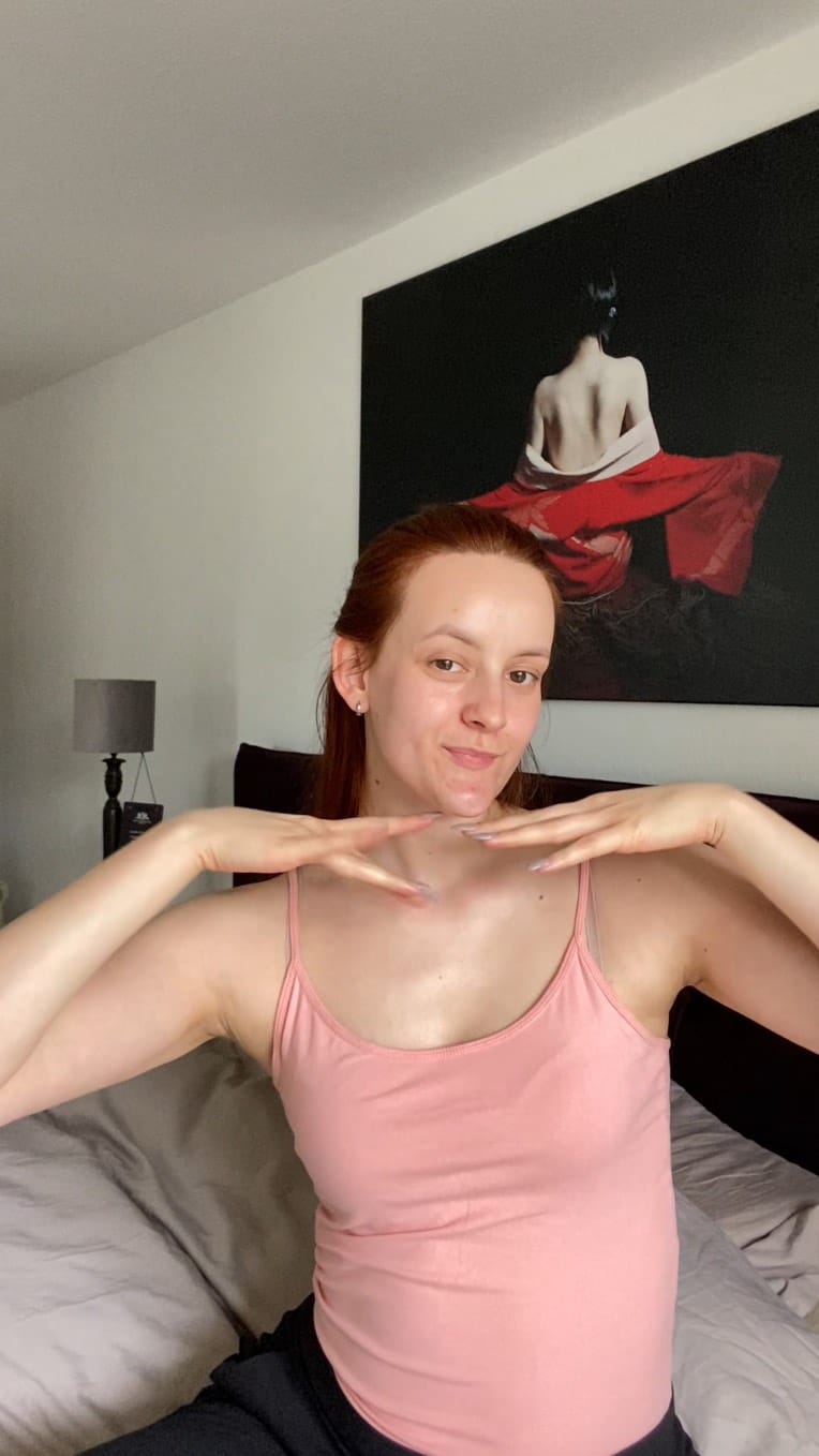 Post 3 by Katarina on Instagram (video)