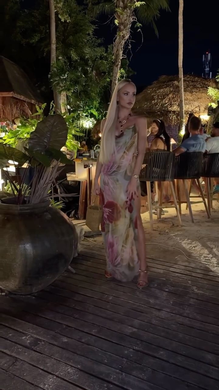 Post 8 by SKIN EXPERT - Michelle Lorraine Ulrich on Instagram (video)