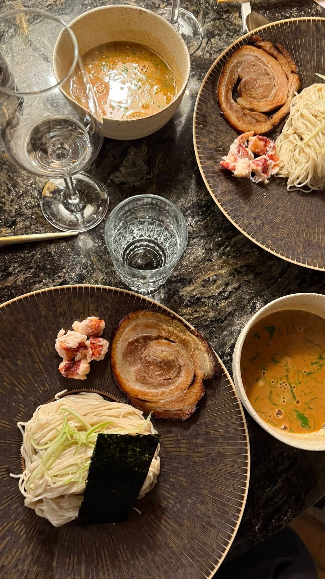 Post 1 by The Duc Ngo&Hyunjung Kim|Cooking Lab&Art Space on Instagram (video)