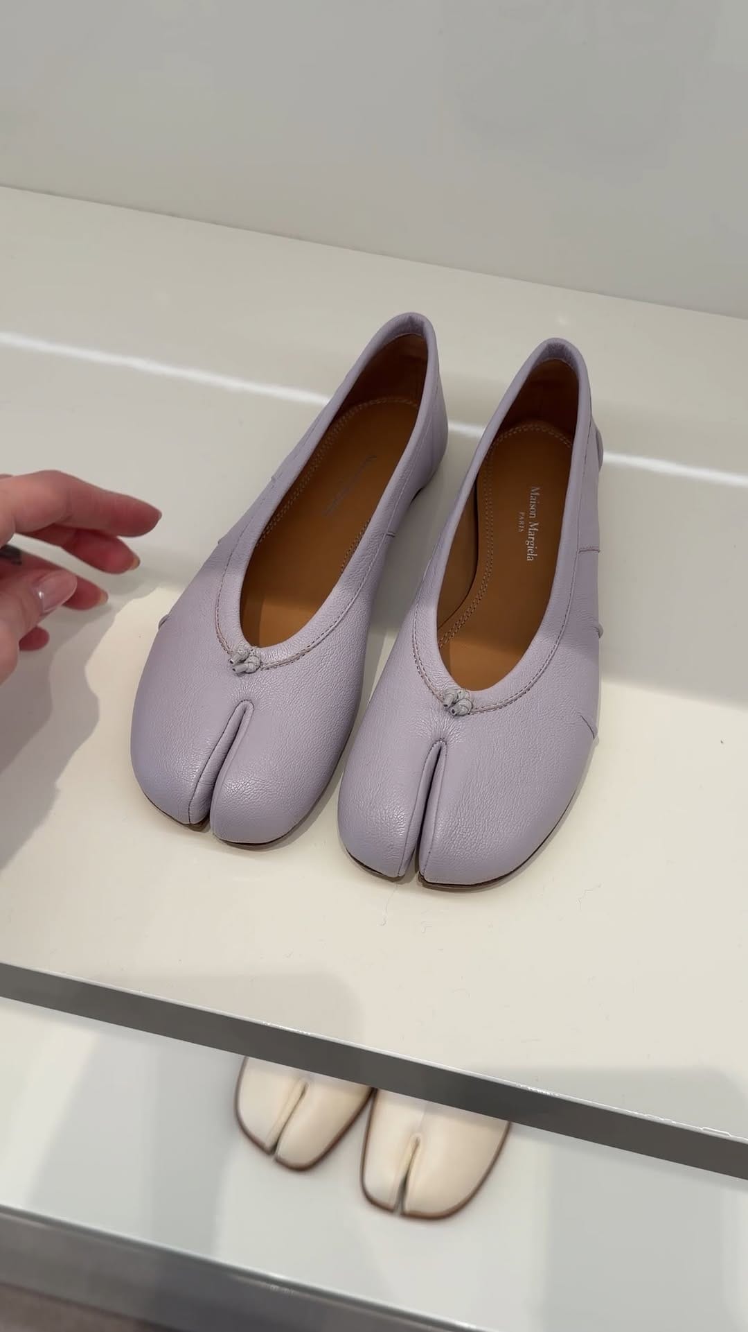 Post 8 by Sia 🌸 on Instagram (video)