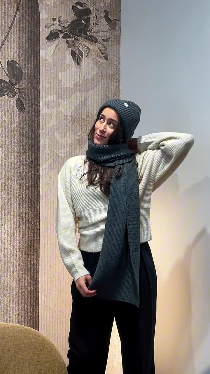 Post 2 by KEEP LOVING… on Instagram (video)
