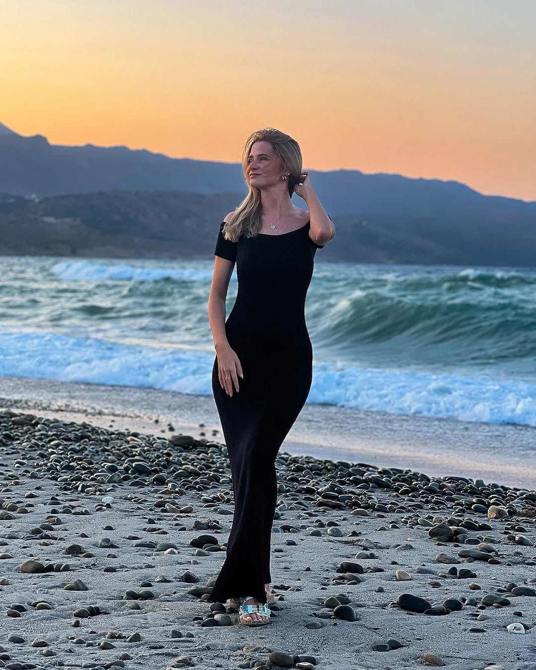 Post 4 by Jana Nethert on Instagram (image)