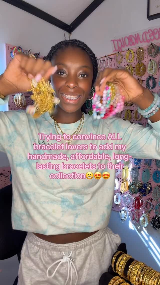 Post 2 by Bracelet G.O.A.T 🛍 on Instagram (video)