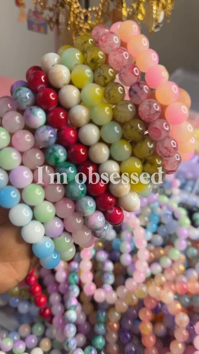 Post 5 by Bracelet G.O.A.T 🛍 on Instagram (video)