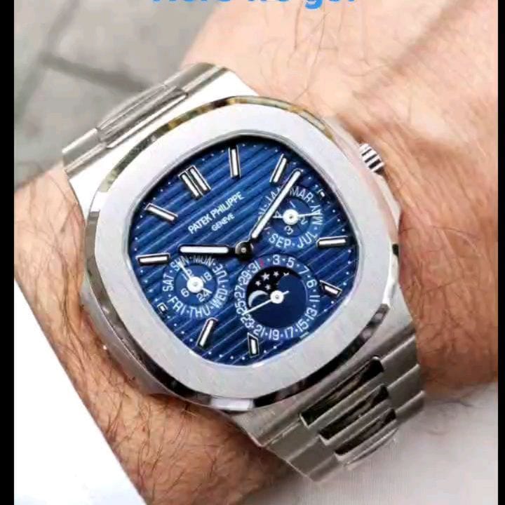 Post 10 by Luxurywatches Munich on Instagram (carousel)