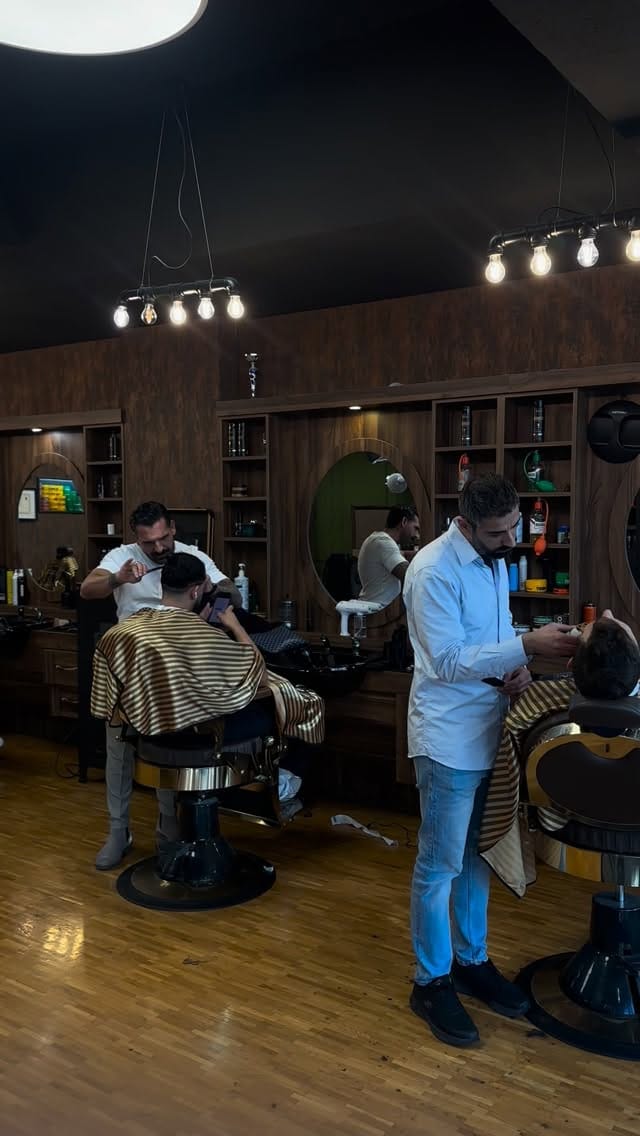 Post 2 by Salvocalcaterrabarberia on Instagram (video)