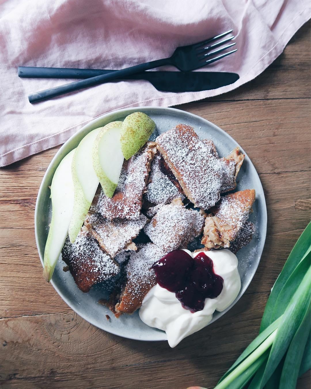 Post 2 by Lena Reichert on Instagram (image)