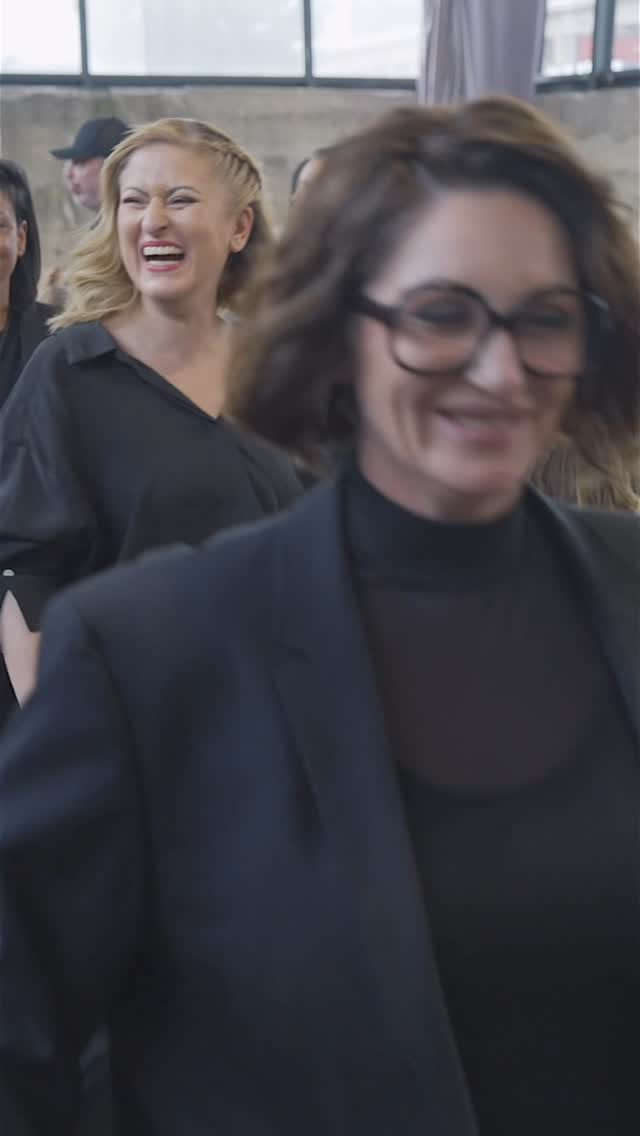 Post 10 by Hanaa Topcu Schön & Sein Aveda Concept Salon und Shop on Instagram (video)