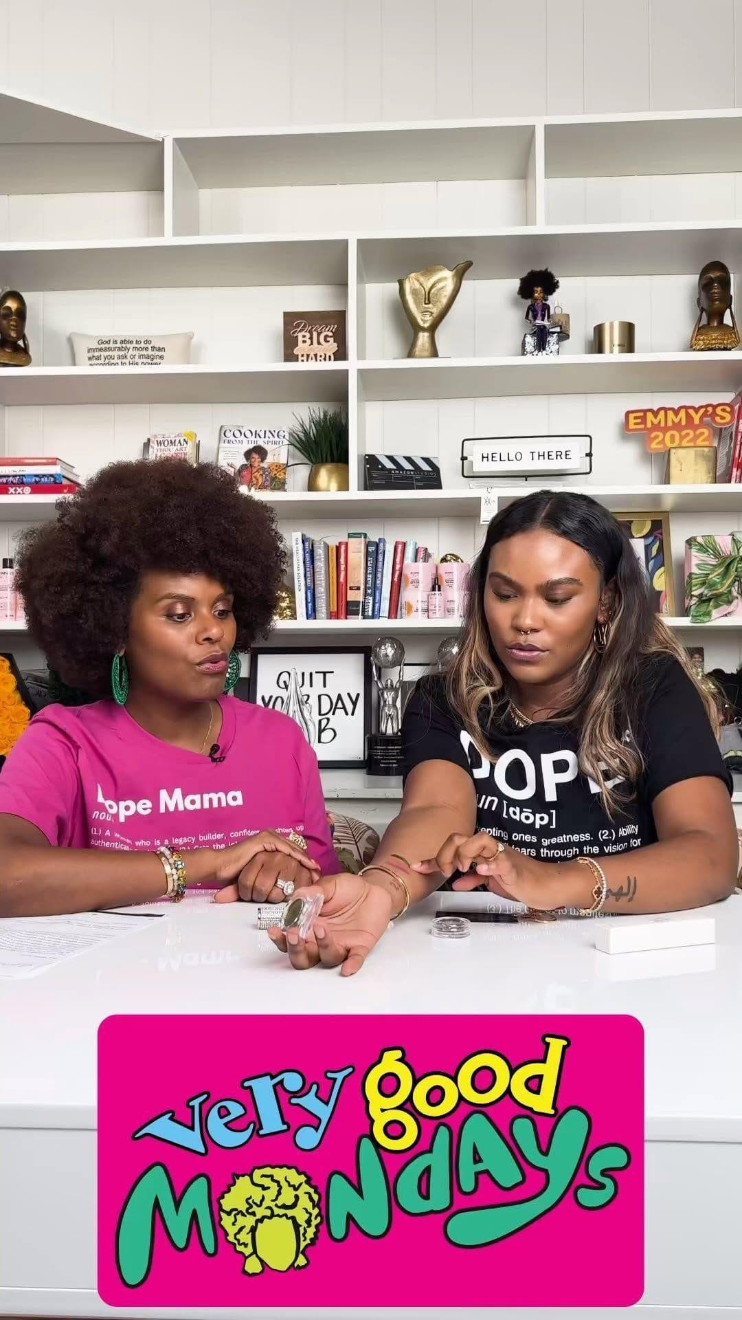 Post 10 by Keisha Elise Cosmetics®️ on Instagram (video)