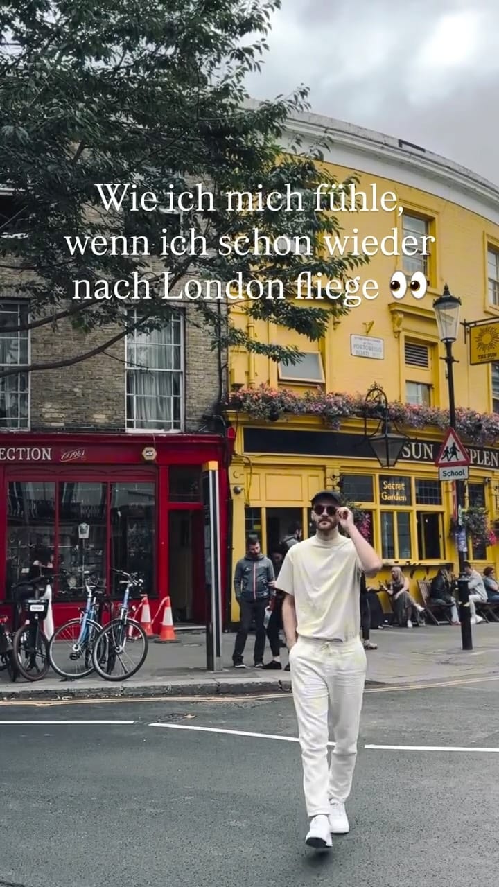 Post 3 by Alex Ekkel on Instagram (video)