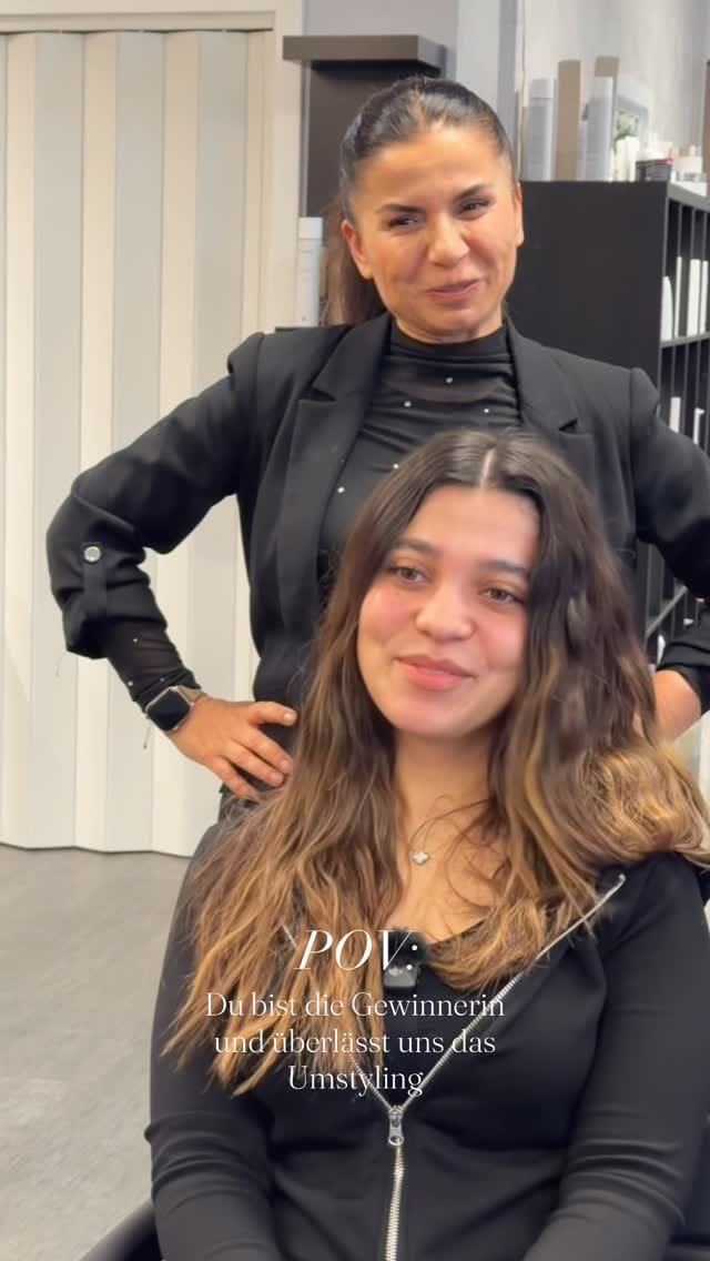 Post 7 by HAIR BY MEDINE on Instagram (video)
