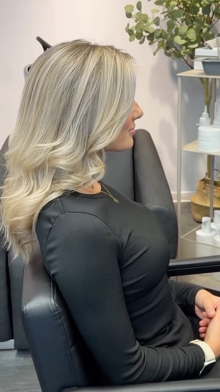 Post 10 by HAIR BY MEDINE on Instagram (video)
