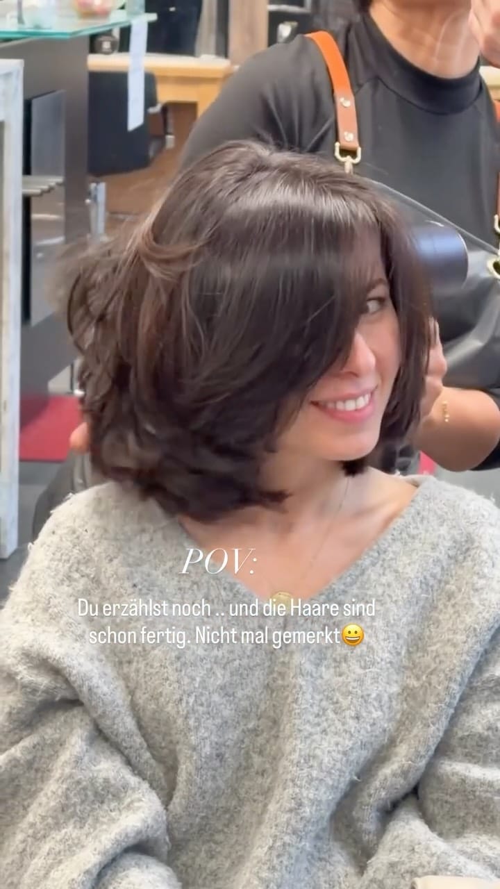 Post 2 by HAIR BY MEDINE on Instagram (video)
