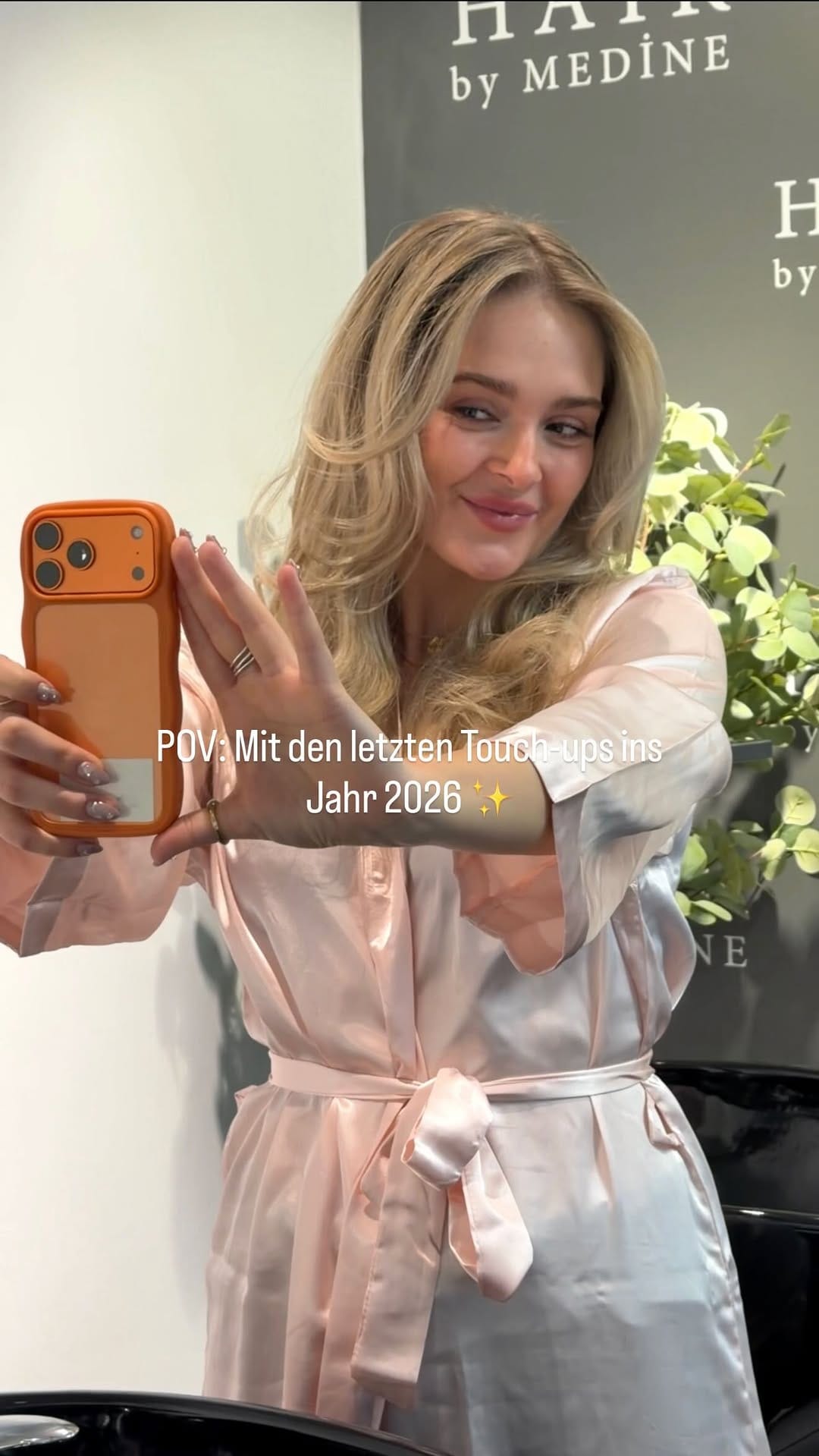 Post 8 by HAIR BY MEDINE on Instagram (video)