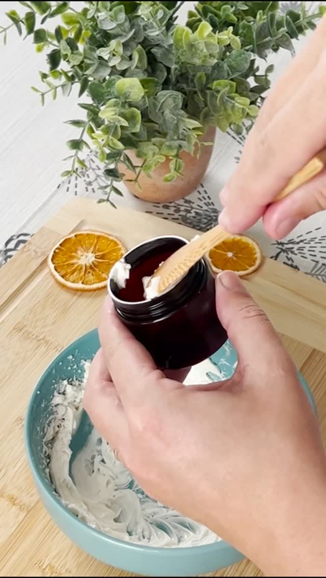Post 10 by Simply Earth on Instagram (video)