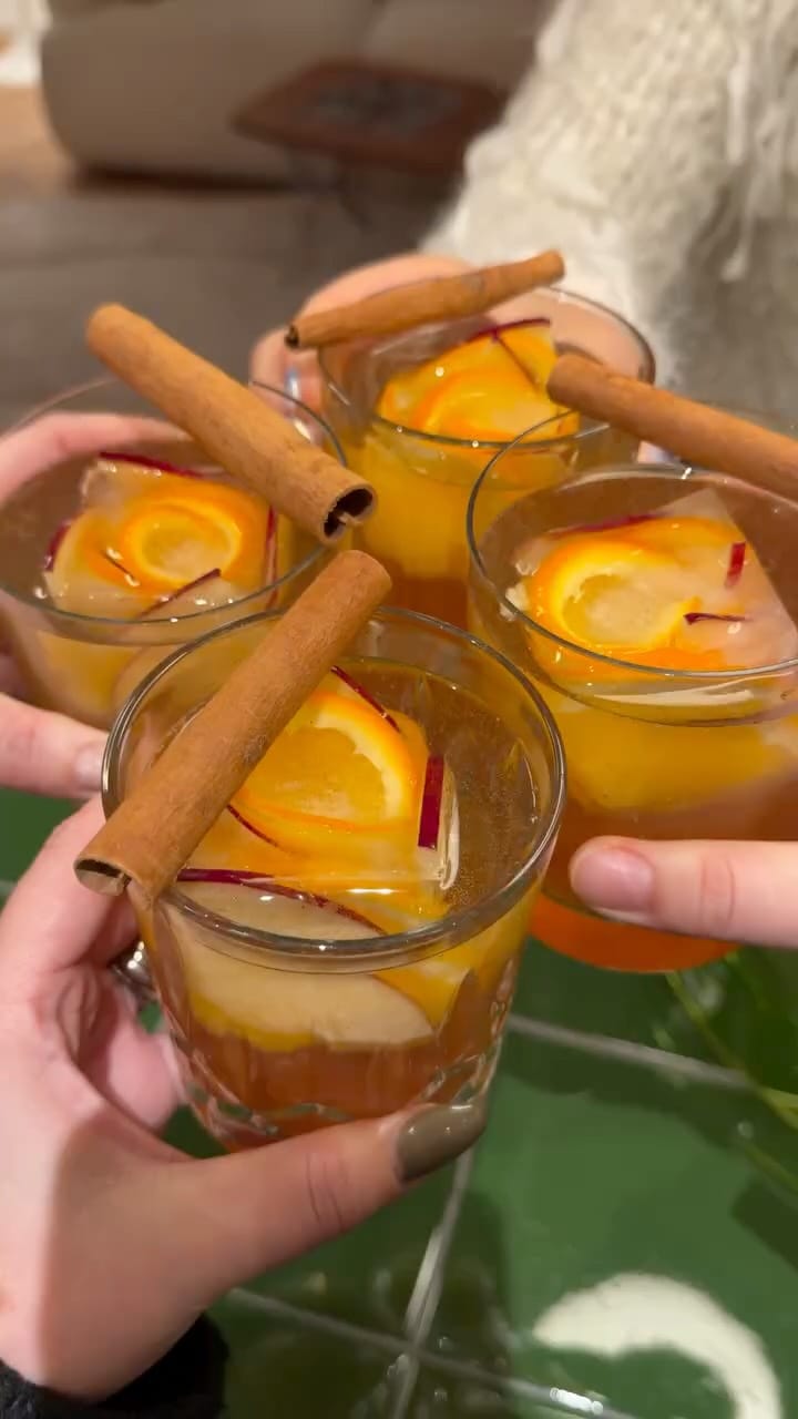 Post 8 by drinks, snacks & dolce vita on Instagram (video)