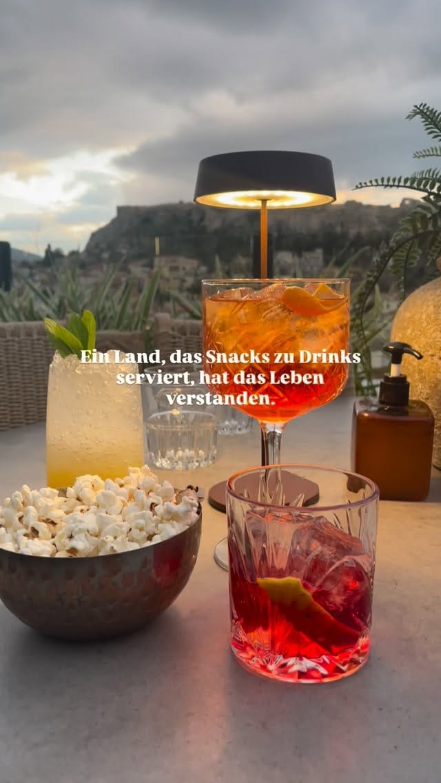Post 3 by drinks, snacks & dolce vita on Instagram (video)