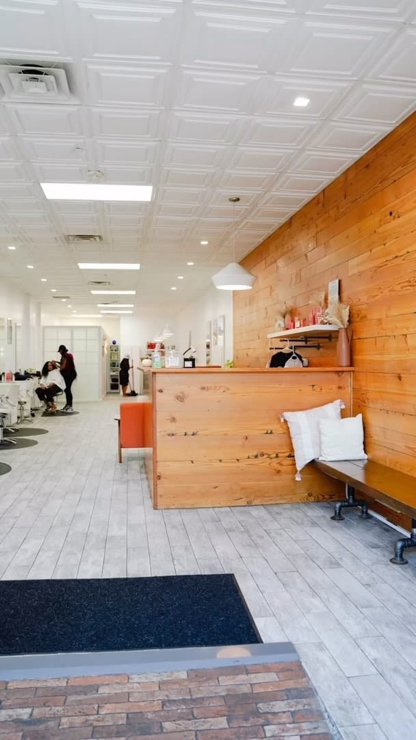 Post 10 by 🌱 NYC Beauty & Wellness Destination on Instagram (video)