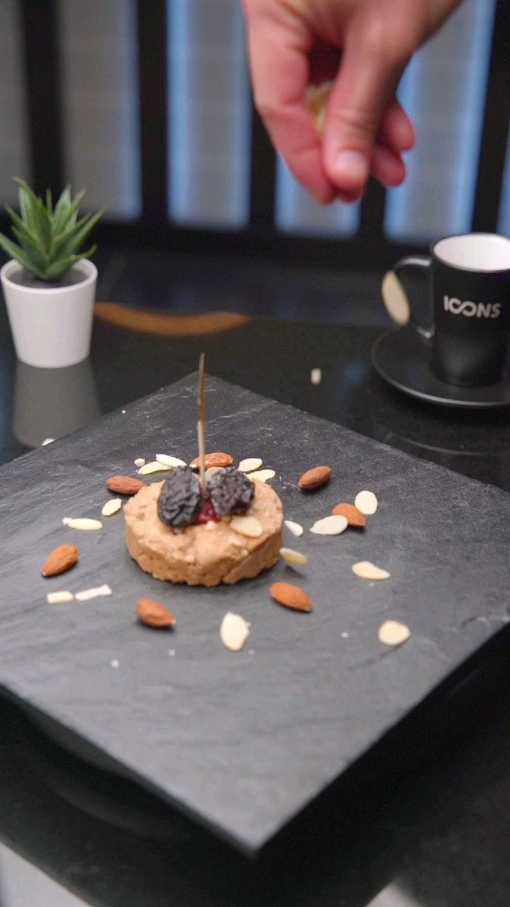 Post 5 by ICONS Coffee Couture Oman ♾🇴🇲 on Instagram (video)