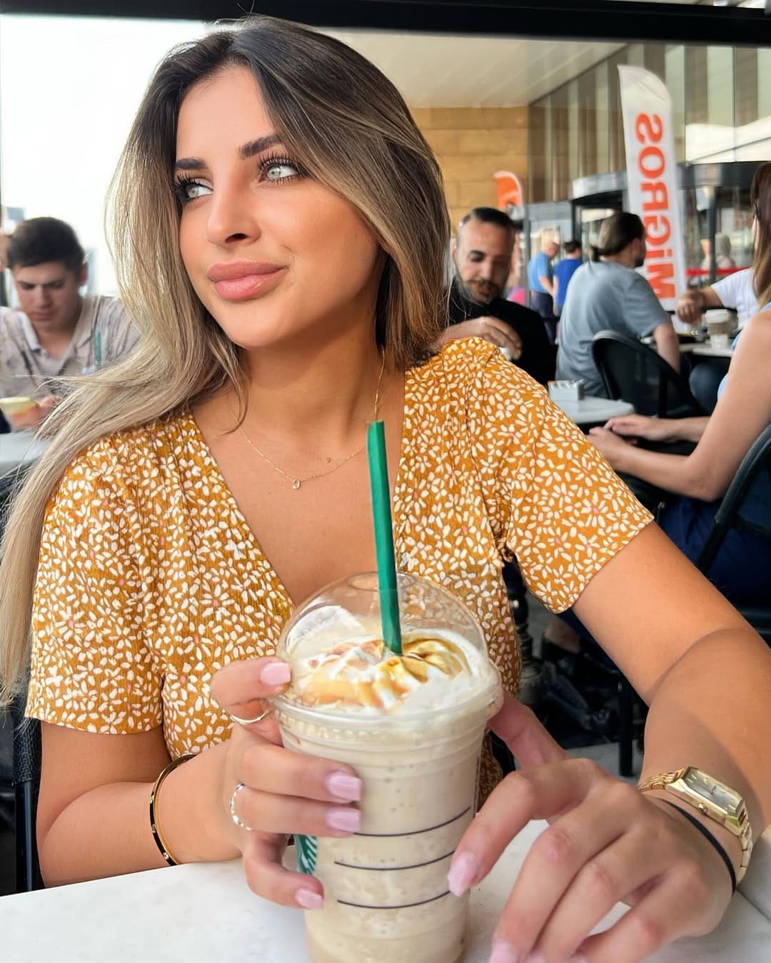 Post 8 by 𝑫𝒆 𝒃𝒆𝒂𝒖𝒕é 𝒄𝒂𝒌𝒊 on Instagram (image)