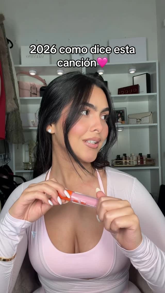 Post 7 by Fabiola Colmenares on Instagram (video)