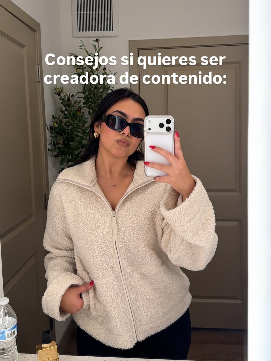 Post 6 by Fabiola Colmenares on Instagram (carousel)